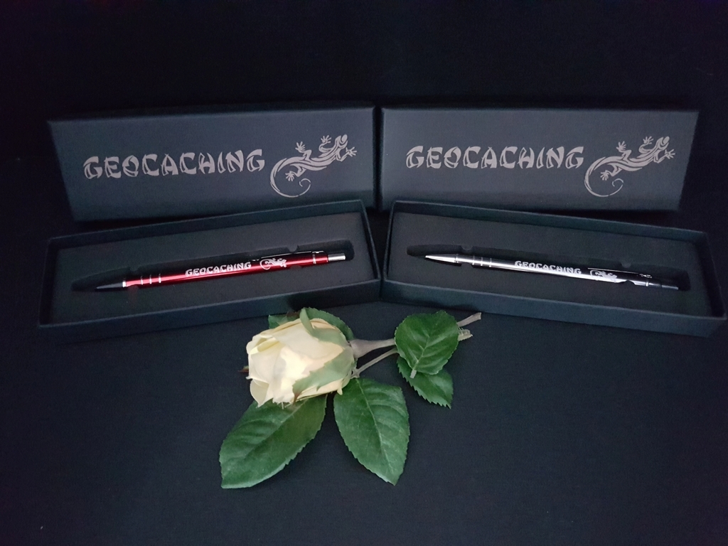 Gravírovaná dárková krabička s propiskou