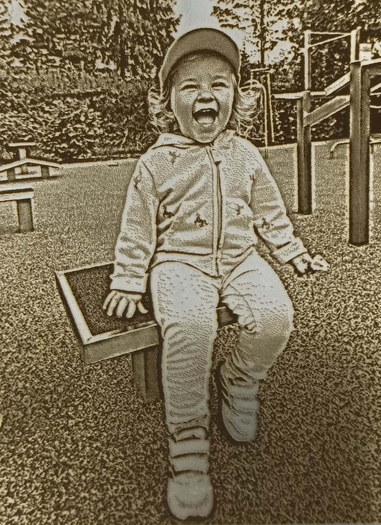 Retro fotografie na nerezový podklad - vláknový laser