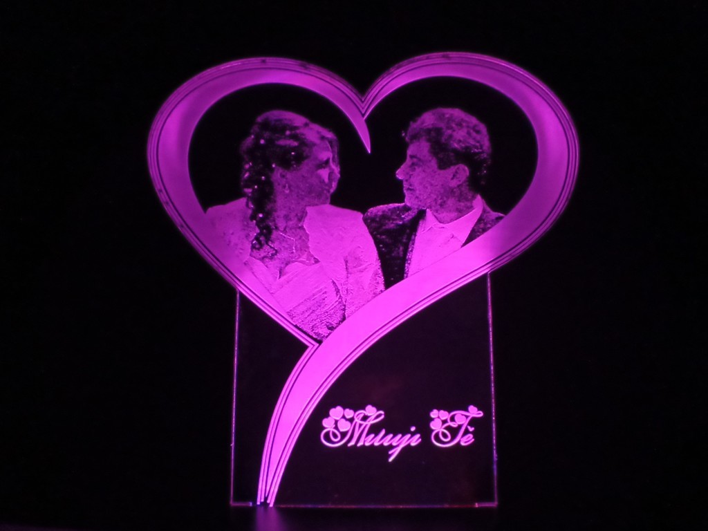 Svatební akrylová lampička