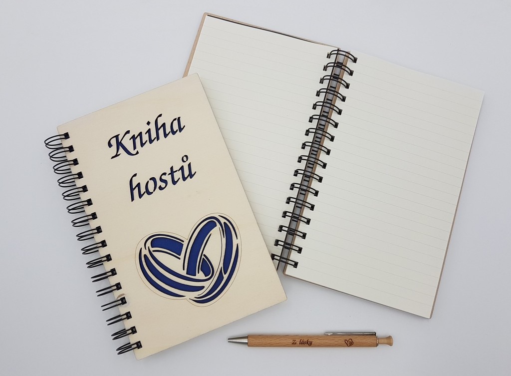 Dřevěná svatební kniha hostů